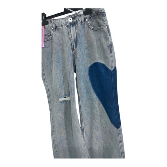 Blue wash heart shaped leg patch bootcut jeans size 9/29 new - Picture 11 of 16